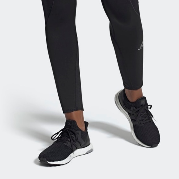 adidas ULTRABOOST 4.0 DNA Core Black - Picture 3 of 10